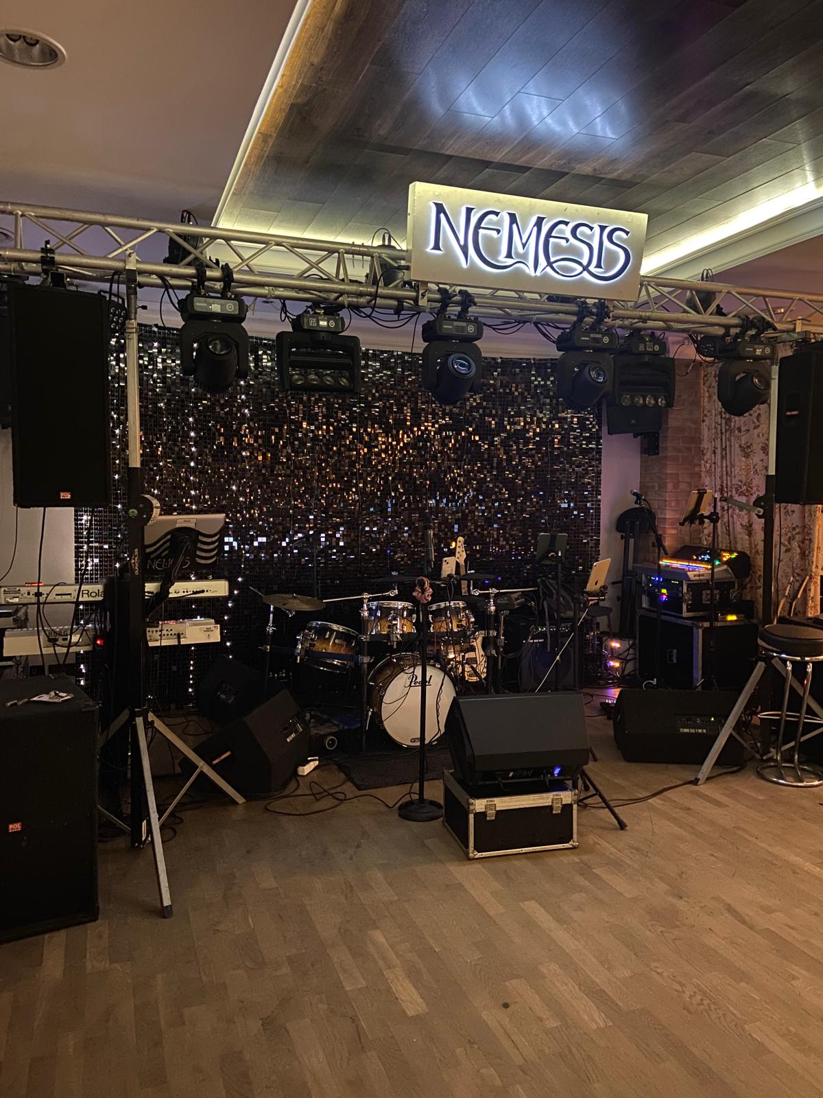 WhatsApp Image 2026-01-26 at 13.23.04 sprzęt-zespół-nemesis-scena