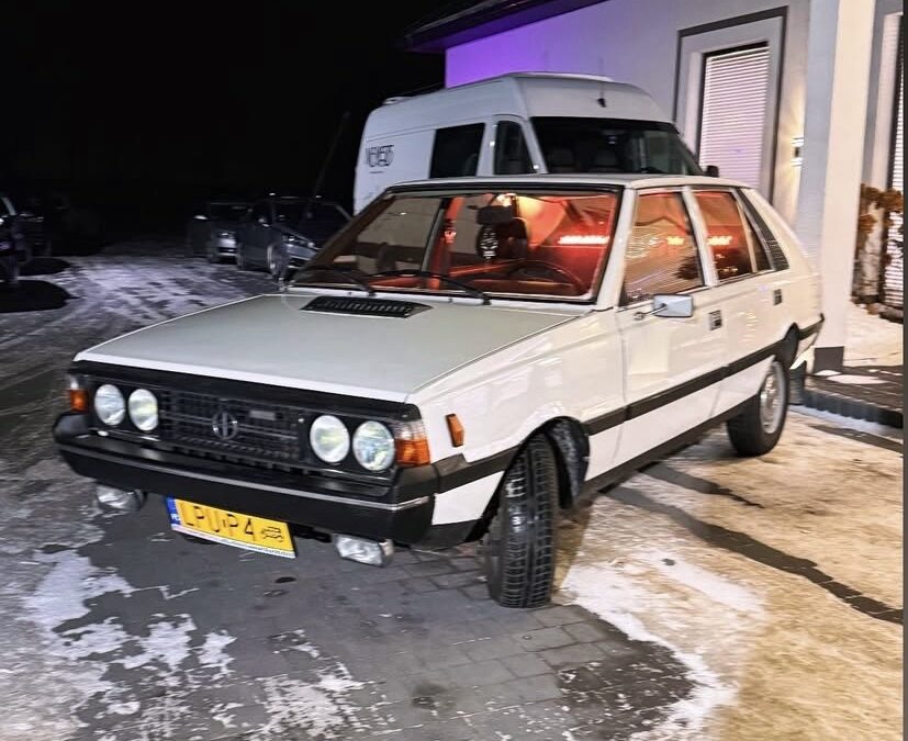 Podróż w czasie do epoki PRL! Relacja z Balu Karnawałowego – Morenowy Dwór